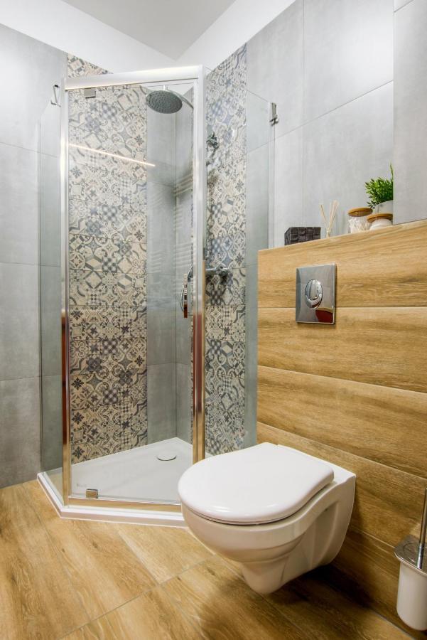 W&K Apartments - Ginger Suite - Faktura Vat, Parking Кошалин Экстерьер фото